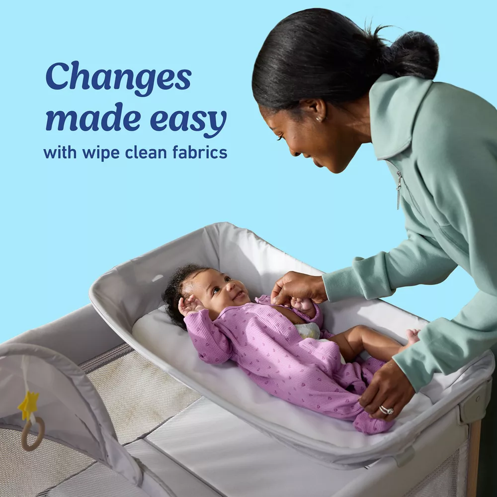 Pack 'n Play? Care Suite? Bassinet Lux Playard - Image 4